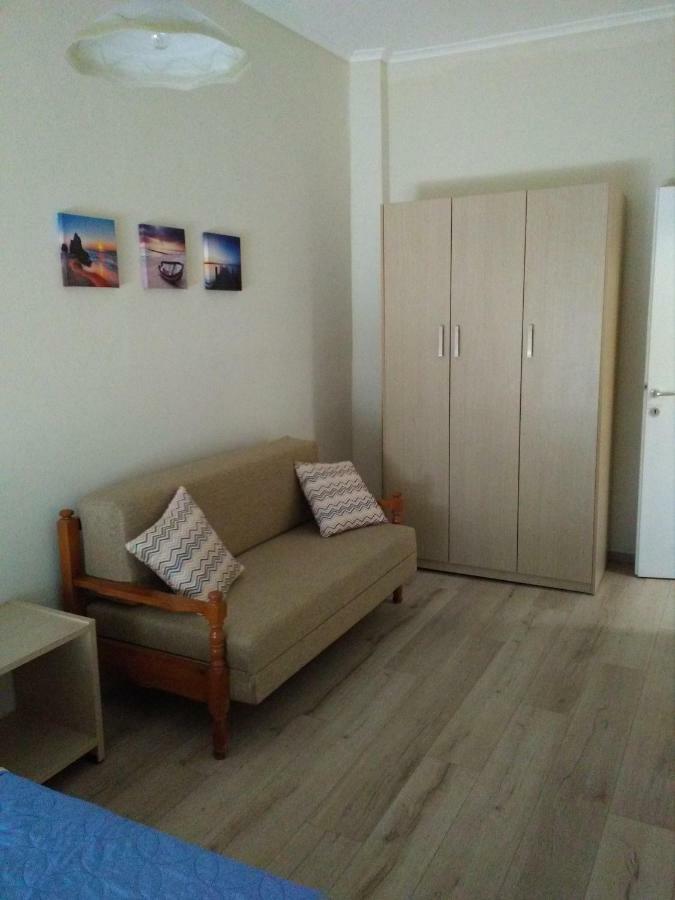 Zefi'S Apartment Néa Péramos 외부 사진